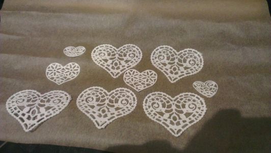 Cake lace toppers