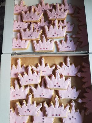 Princess crown cookies
