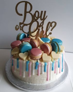 Gender reveal drip/macarons