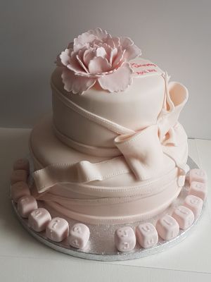 Peony & bow christening cake