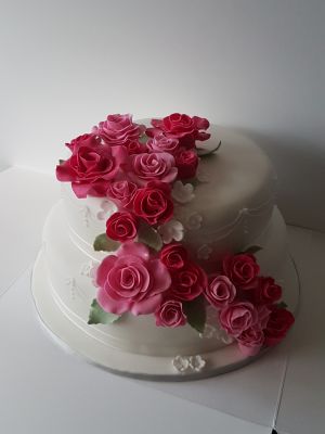 Roses & piping