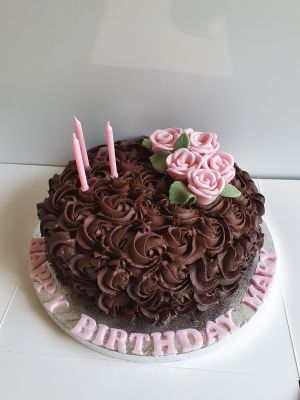 Chocolate swirl & roses