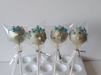 Blue sprinkle pops