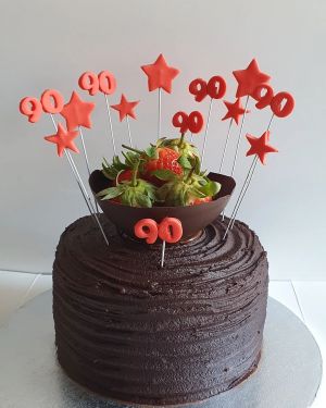 Chocolate bowl & strawberries