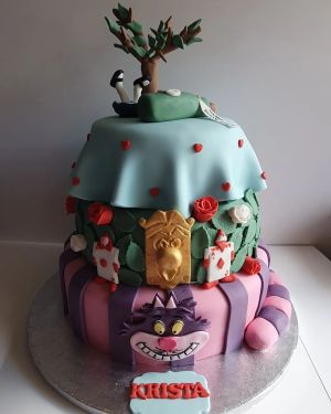 3 tier Alice in wonderland