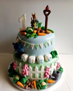 2 tier Peter rabbit