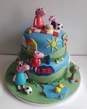 2 tier Peppa pig