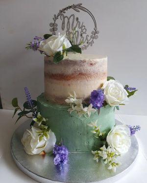 Sage & White buttercream with artificial flowers