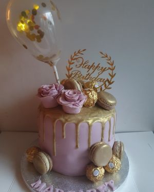 Gold & Pink drip cake