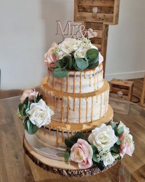 Semi-naked with gold drip