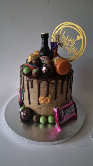 Baileys cake and miniature