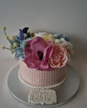 Artificial flowers gingham pot
