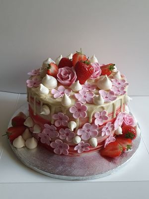 Strawberry choc drip and flowers