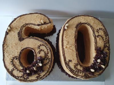 Chocolate piped 60