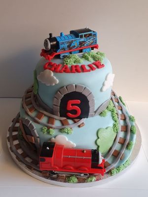 2 tier Thomas & tracks