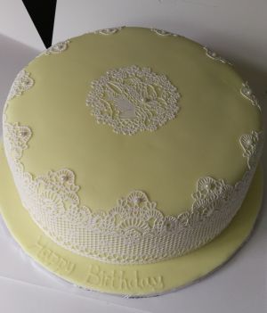 Cake lace