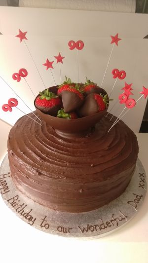 chocolate bowl/strawberries 90th