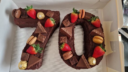 Toblerone, brownies & strawberries